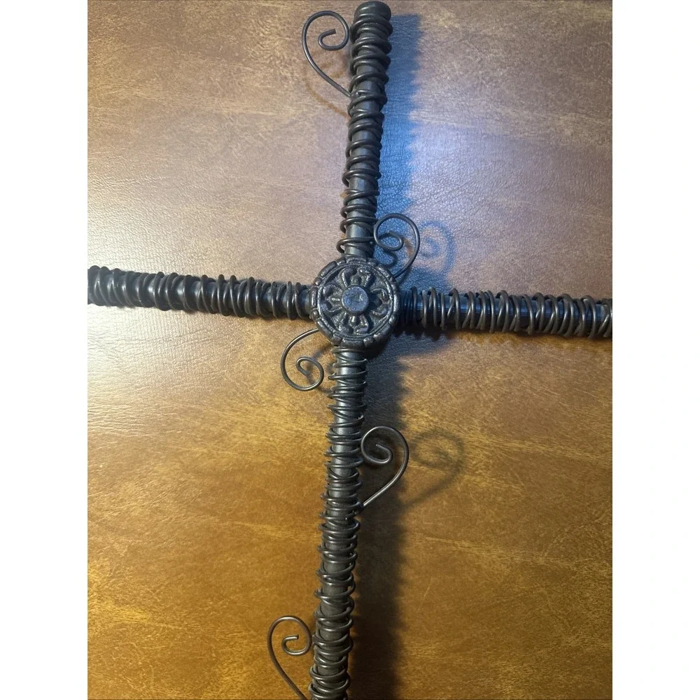 Heavy Metal Wire Wrapped Steel Large Wall 18